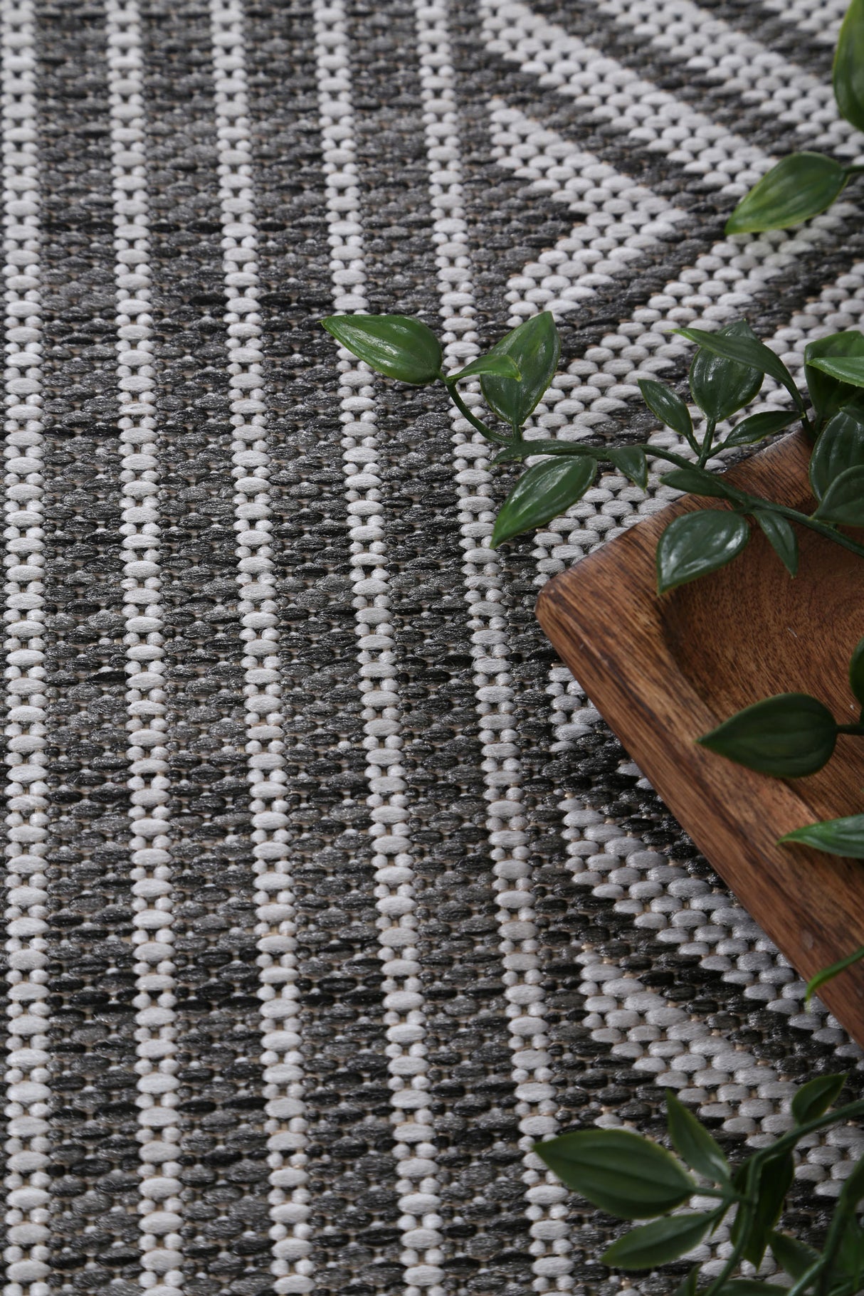 Elements 1717A Anthracite Grey