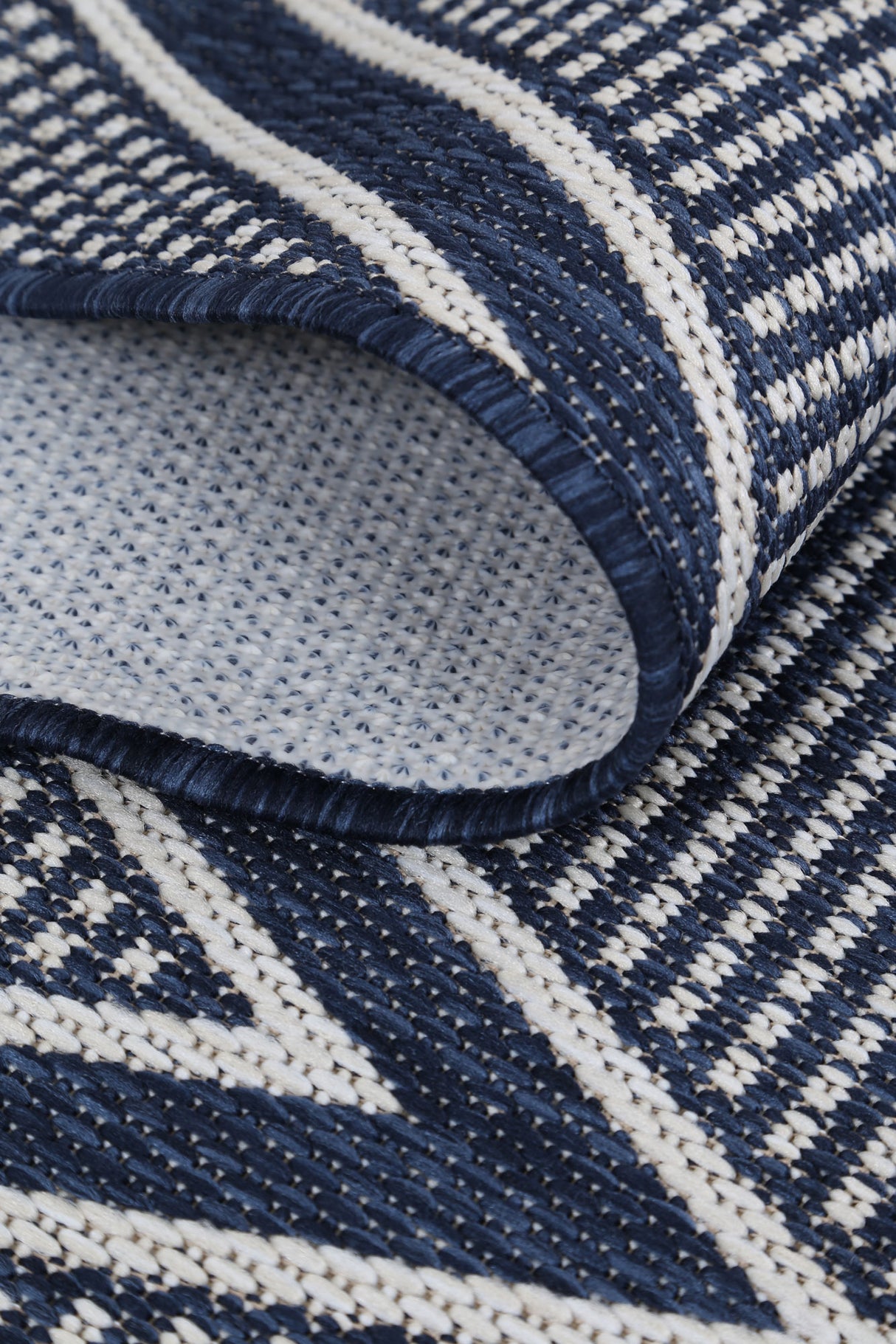 Elements 1721A Navy Cream