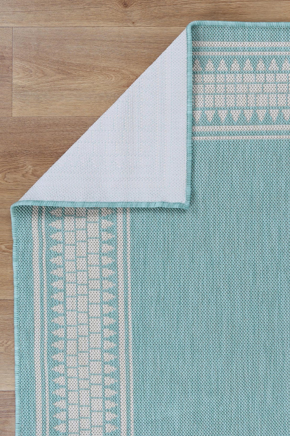 Elements 11033A Oasis Cream