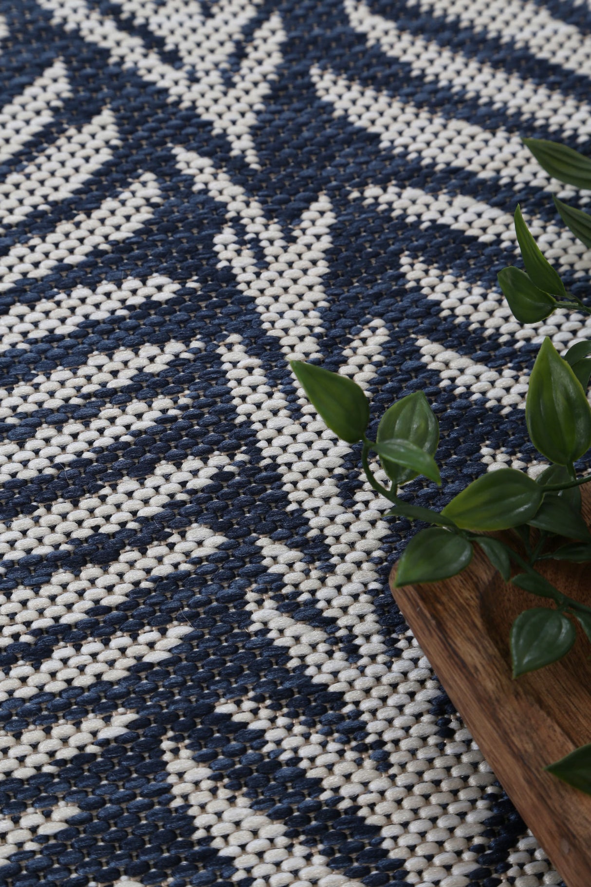 Elements 1213A Navy Cream