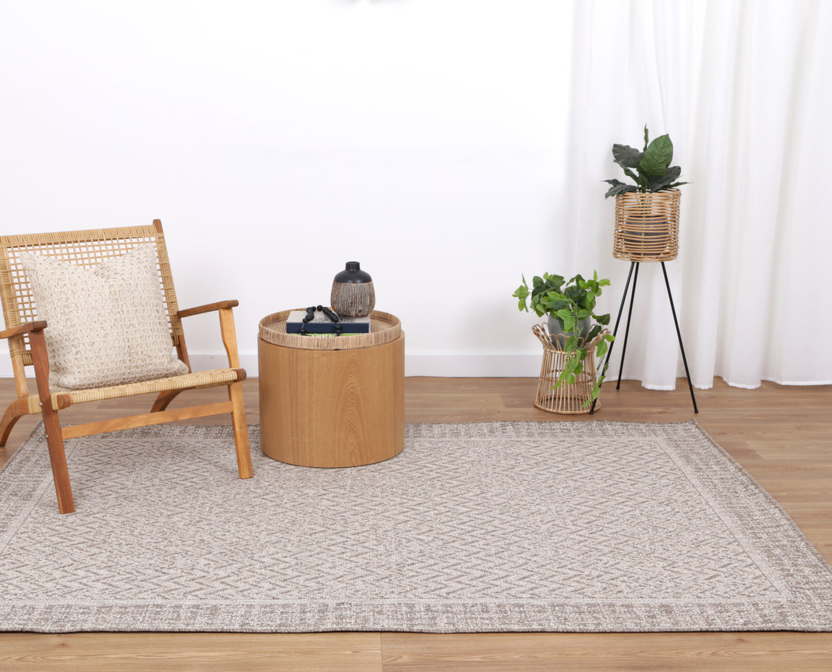 Temple 1257B Border Sand