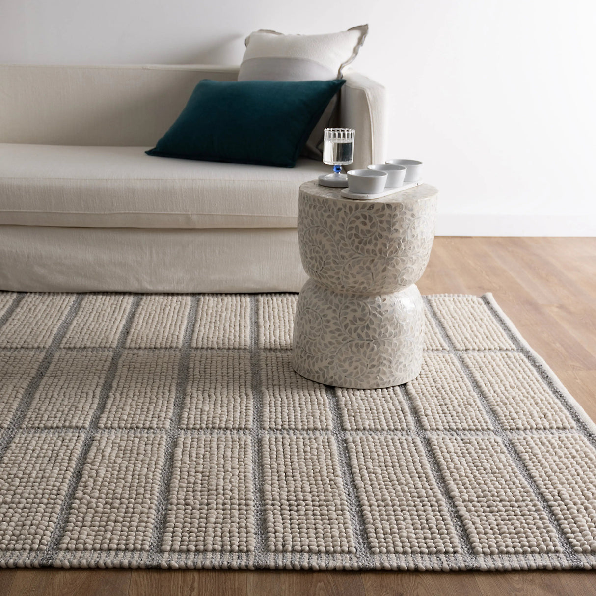 Albany Ivory Grey Wool Rug MAARIA