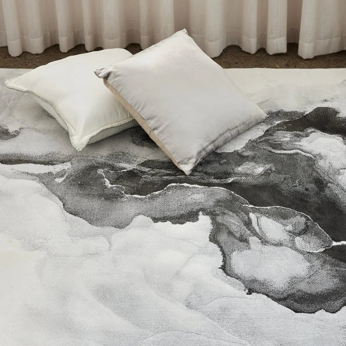 Befa Marble Ink Black & Grey Rug DecoRug