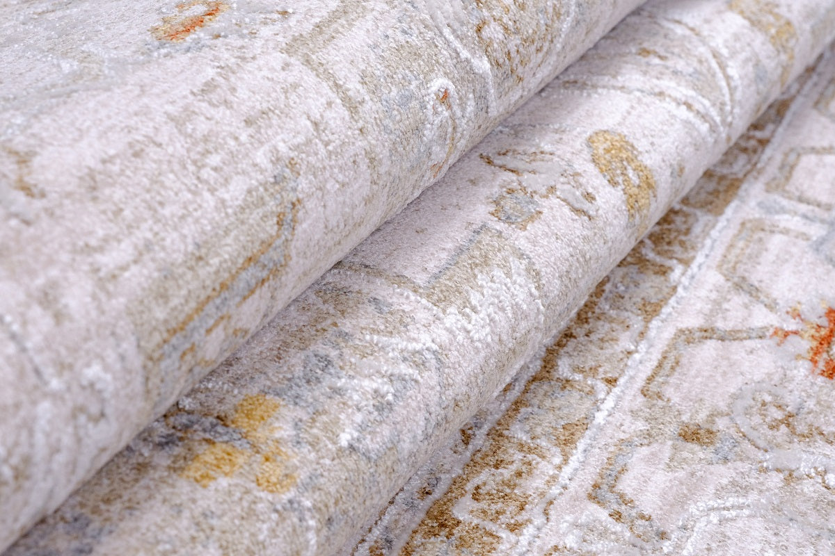 Crucial Cream Traditional Rug Smartex Int