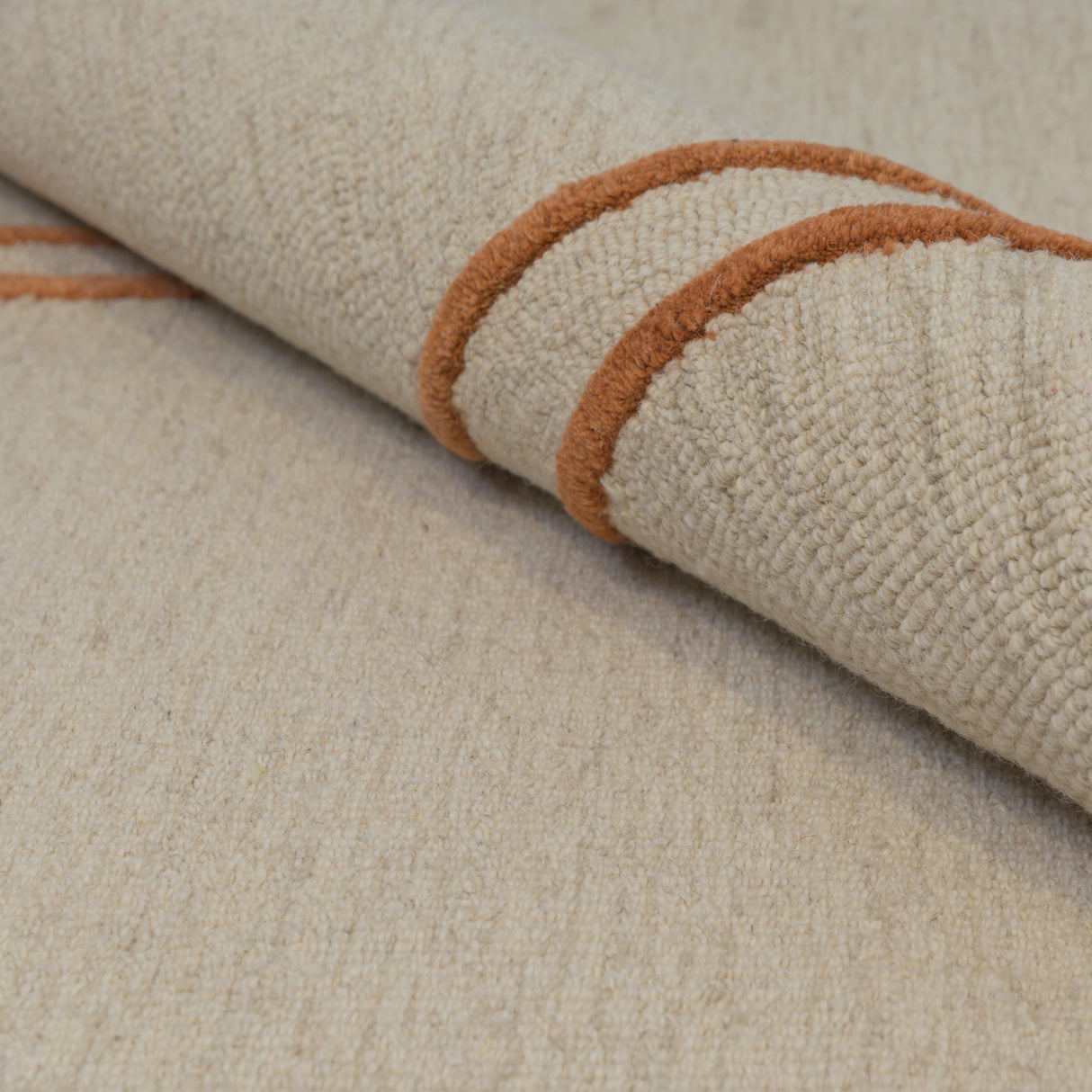 Fabien Handtufted Wool Rust Crossroads