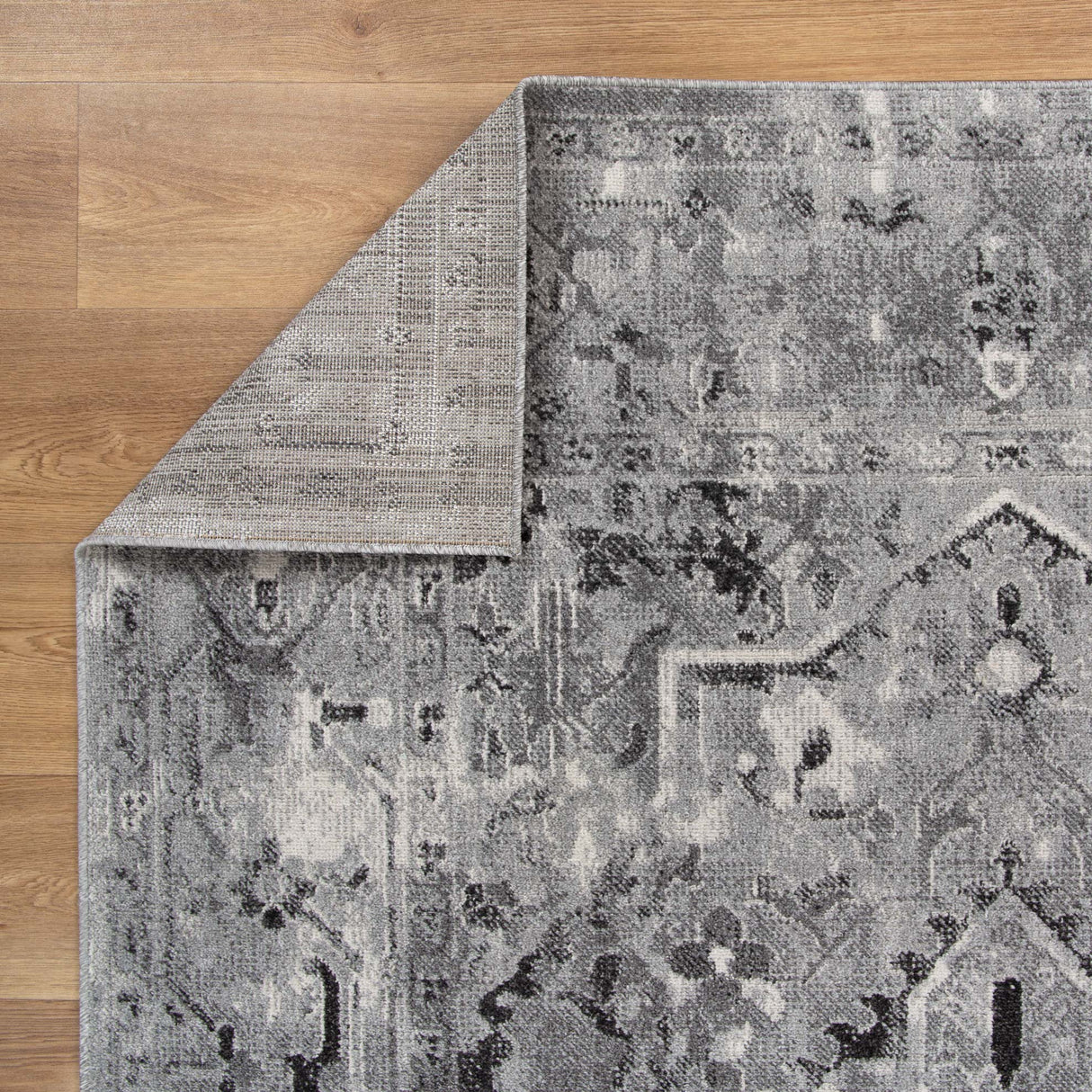 Quadalio Medallion Natural