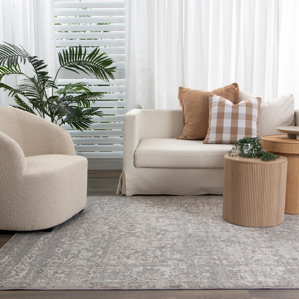 Quadalio Motif Light Grey