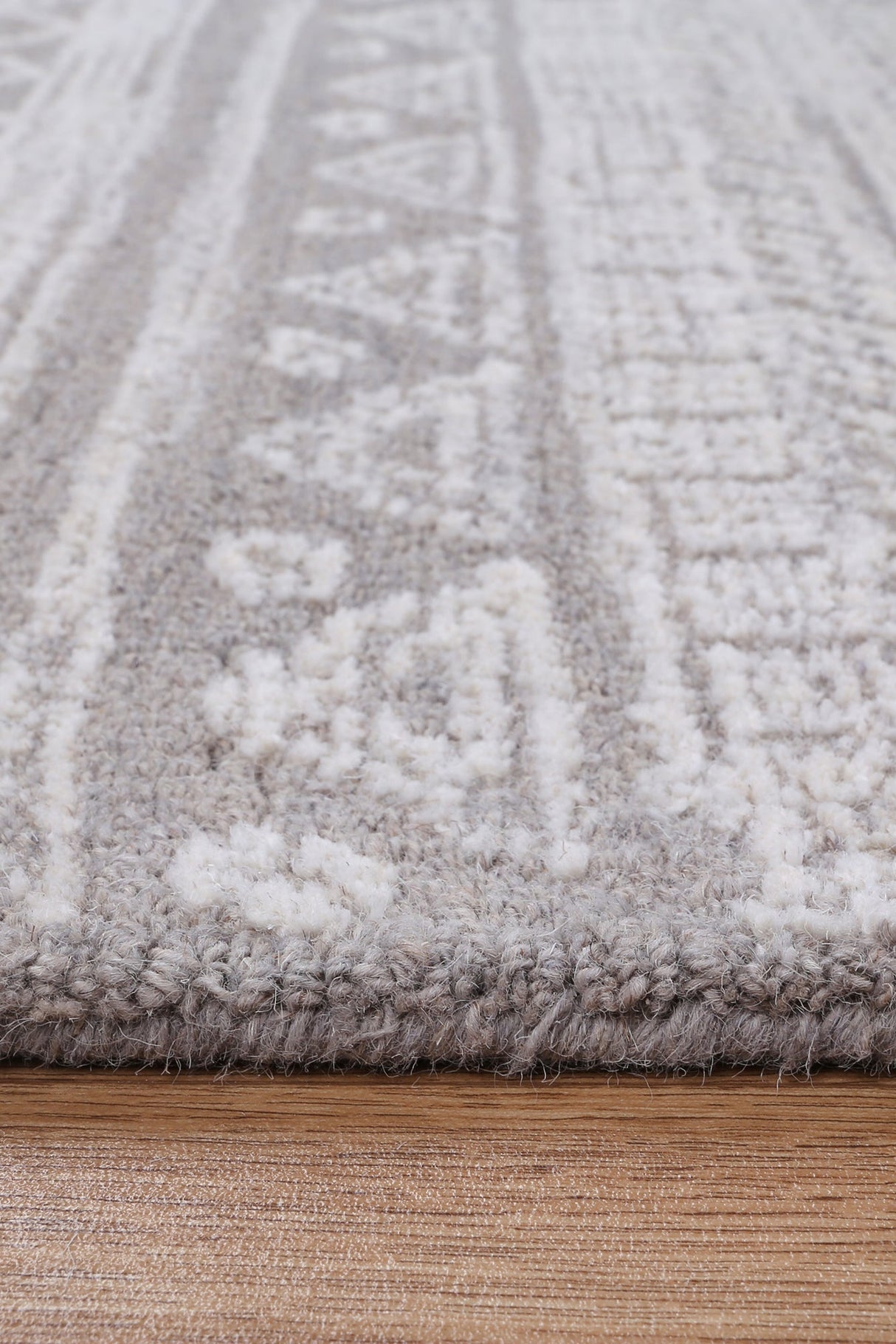 Posy Handtufted Wool Posy 04D