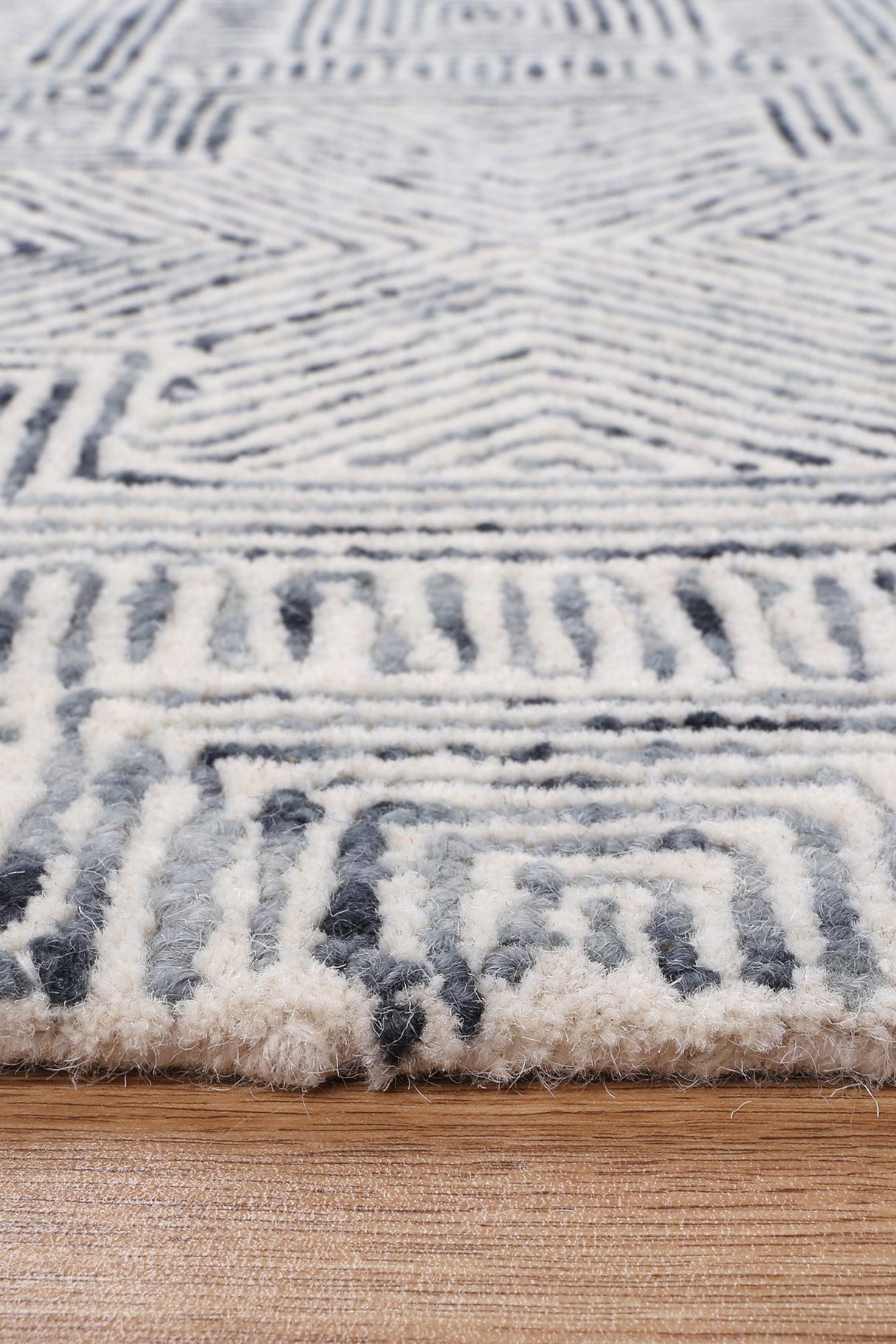 Posy Handtufted Wool Posy 09A