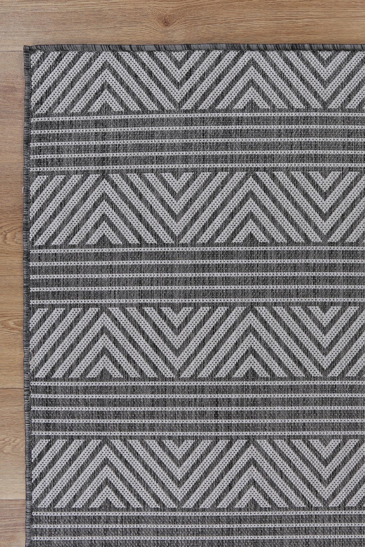 Elements  1717A Anthracite Grey