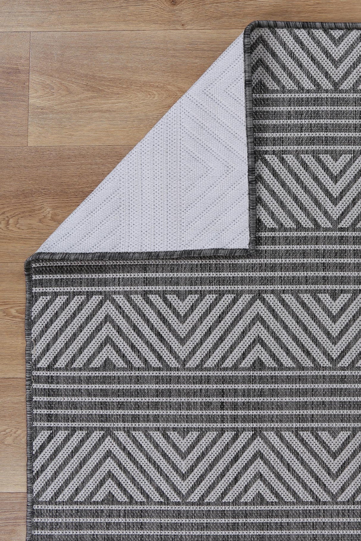 Elements  1717A Anthracite Grey