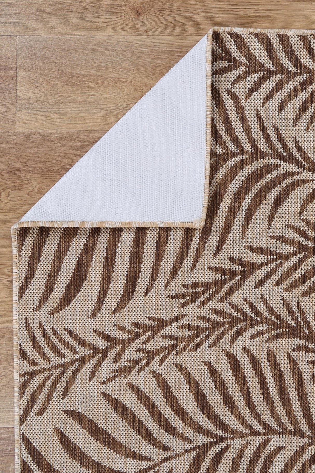 Elements  1213A Cream Brown