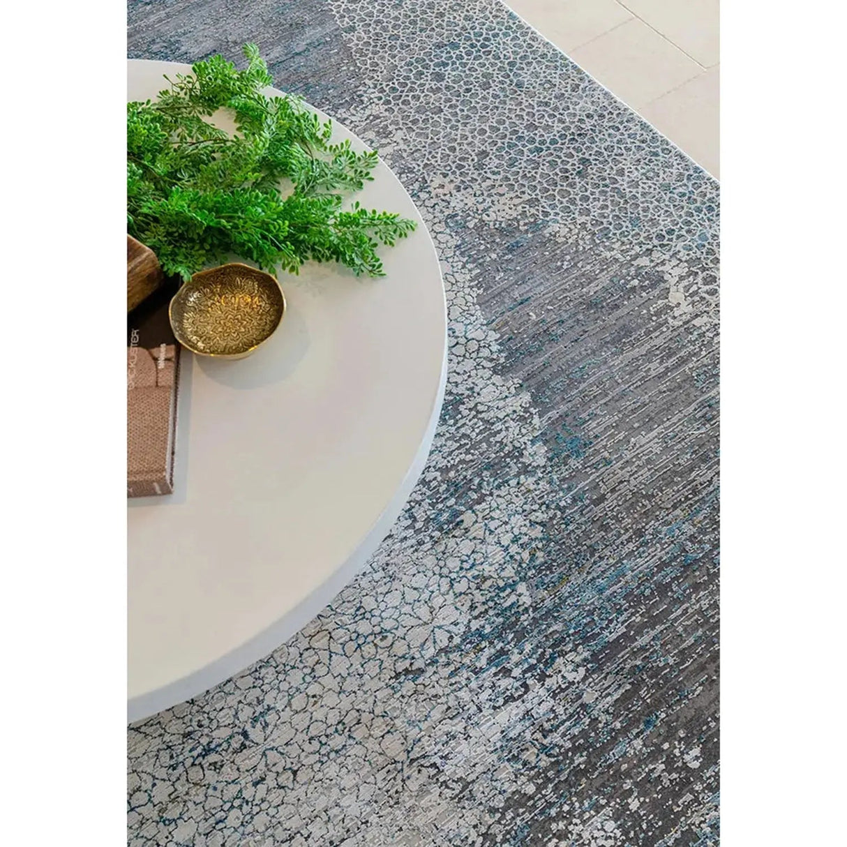Giorgio Cream & Blue Faded Mosaic Rug DecoRug