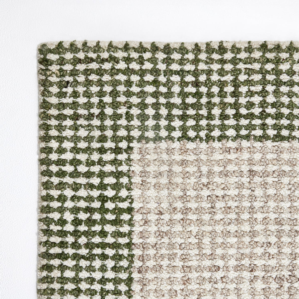 Jaya Floor Rug  Green/Ivory