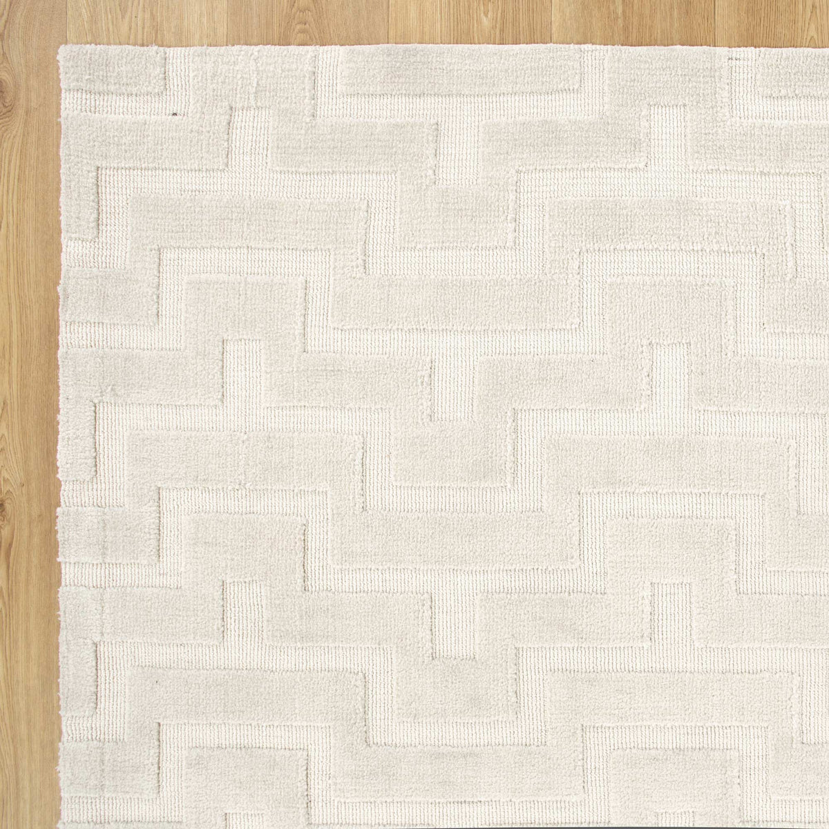 Kendra Pyra Rug Ivory