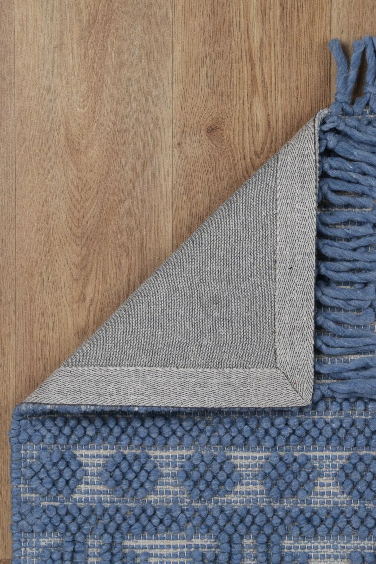 Lumina Otto Blue Transitional Rug BRAVEN