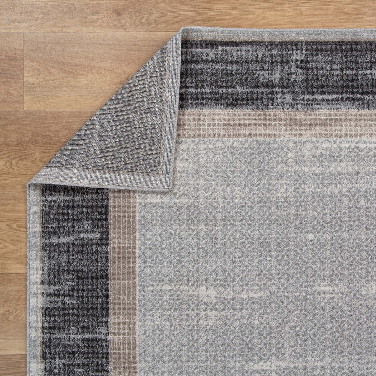 Quadalio Modest Natural