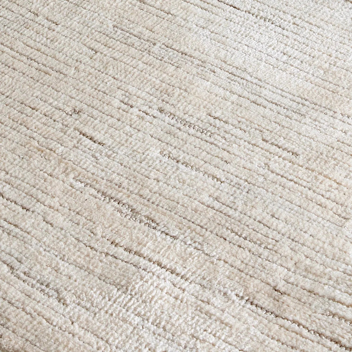 Whitehaven Textured Floor Rug Ivory DREAMHOME