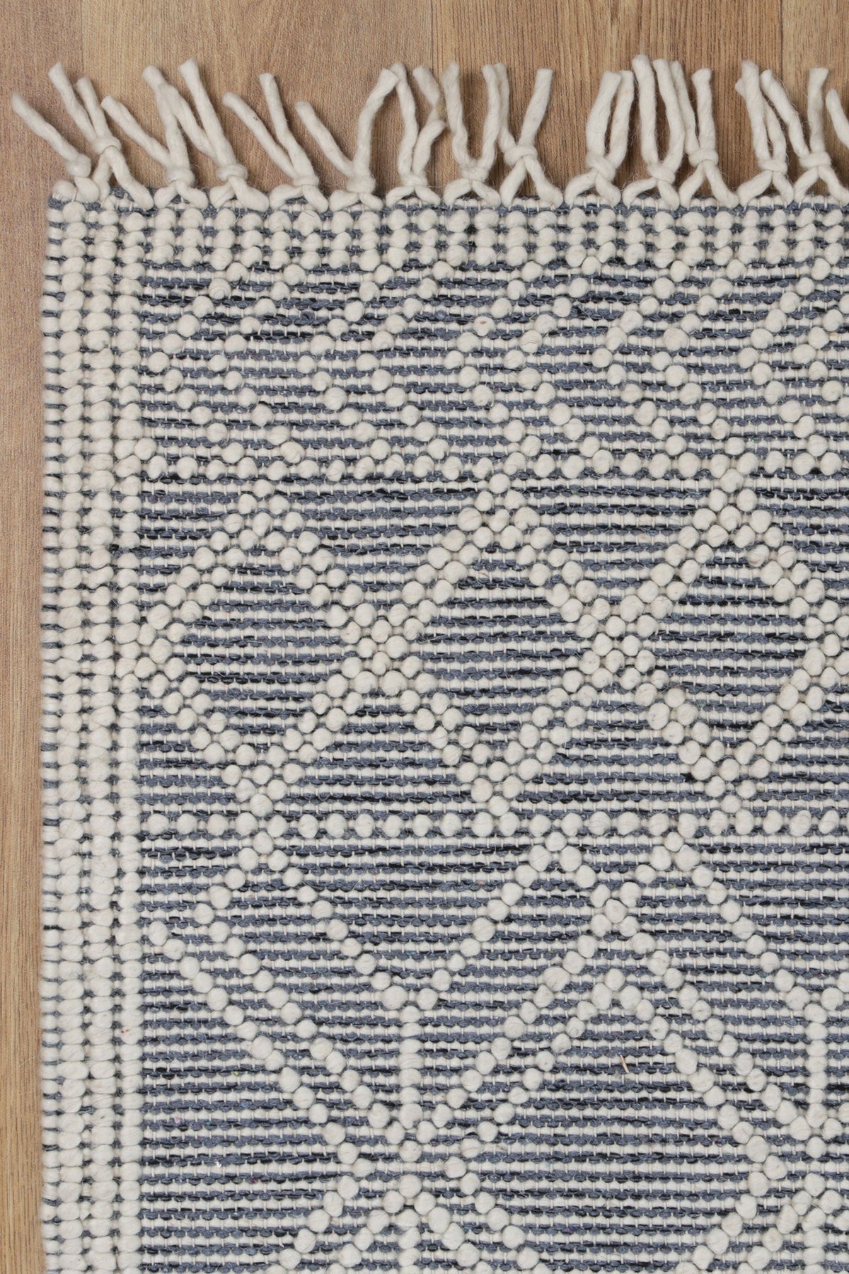 Perla Ivy Navy Rug