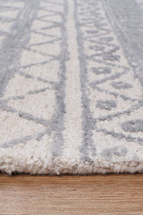 Posy Handtufted Wool Posy 04B