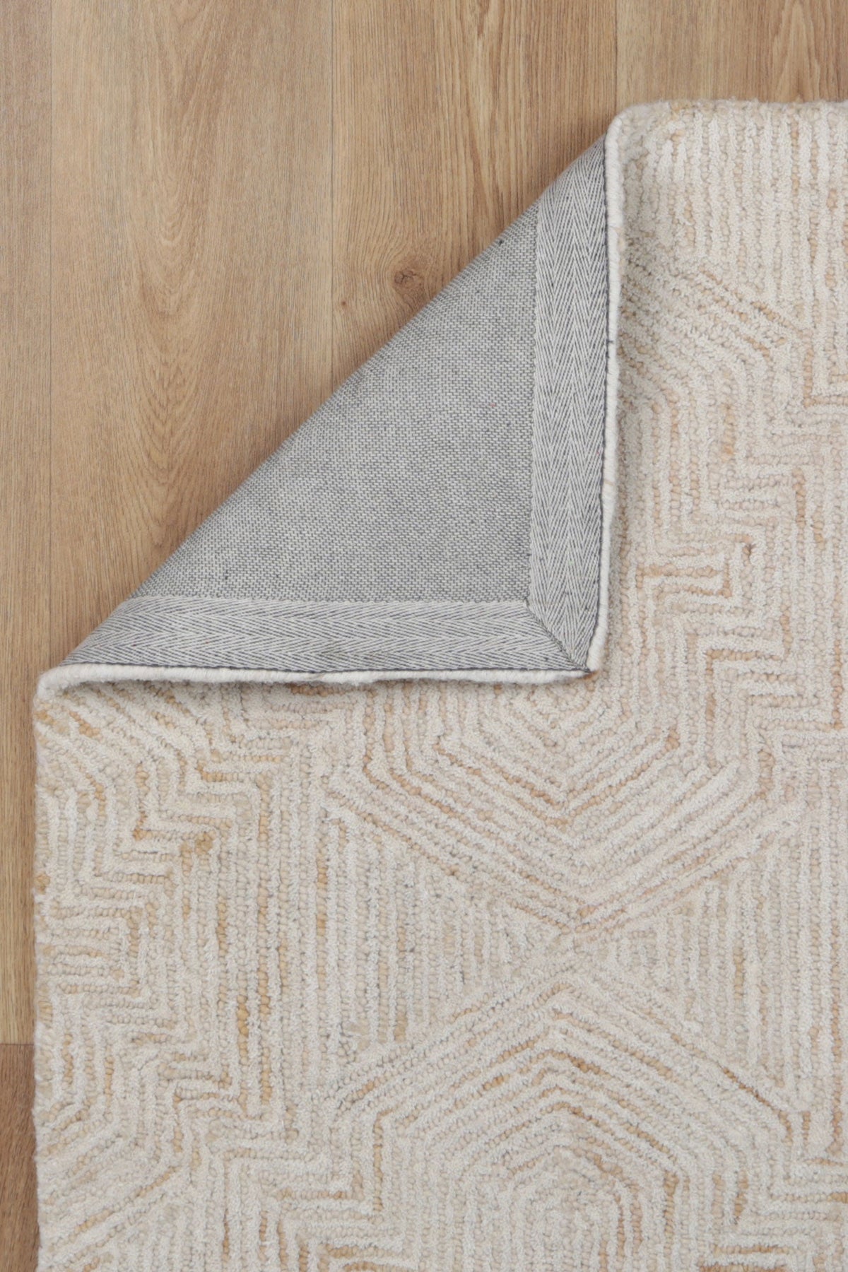 Posy Aquila 06C Beige Rug Wool Rug