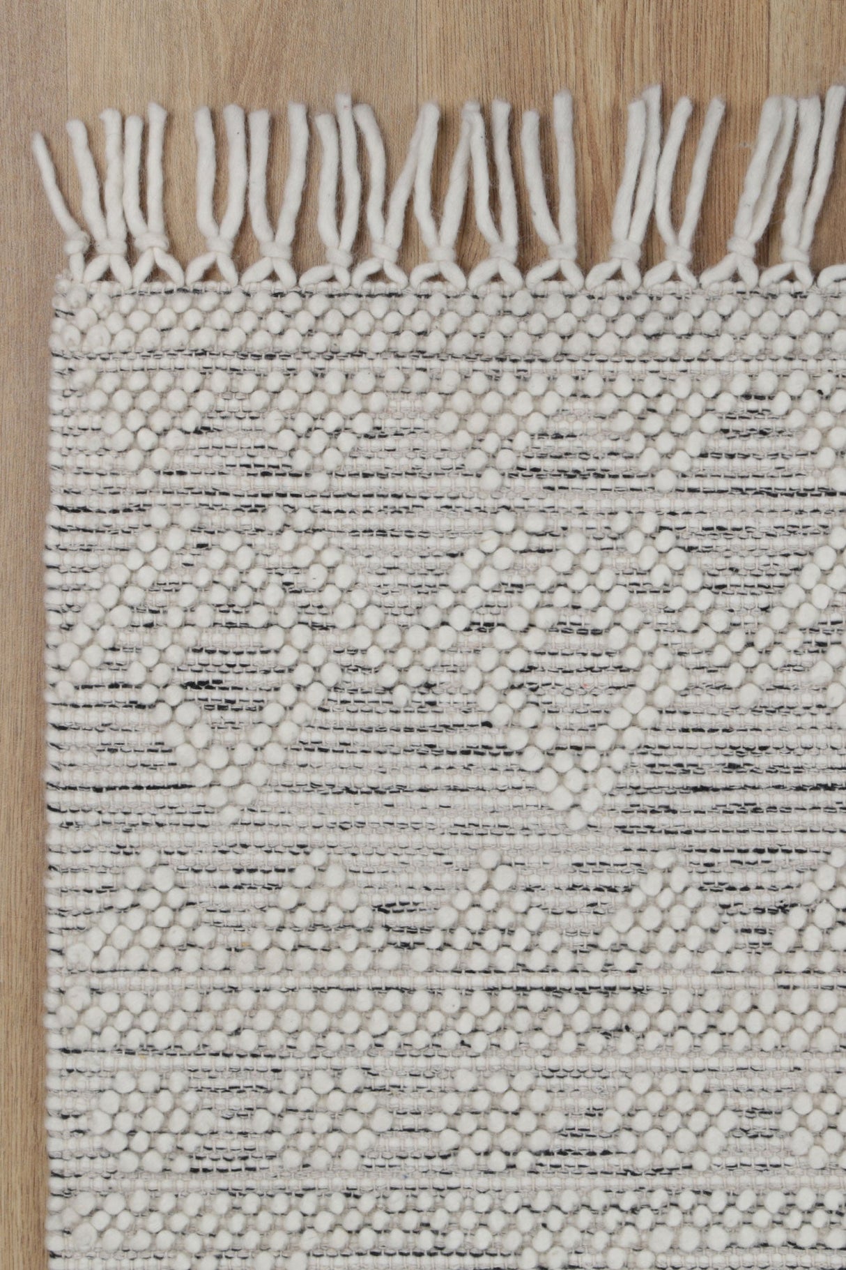 Perla Handwoven Wool Perl-07 Black/White (Dc)