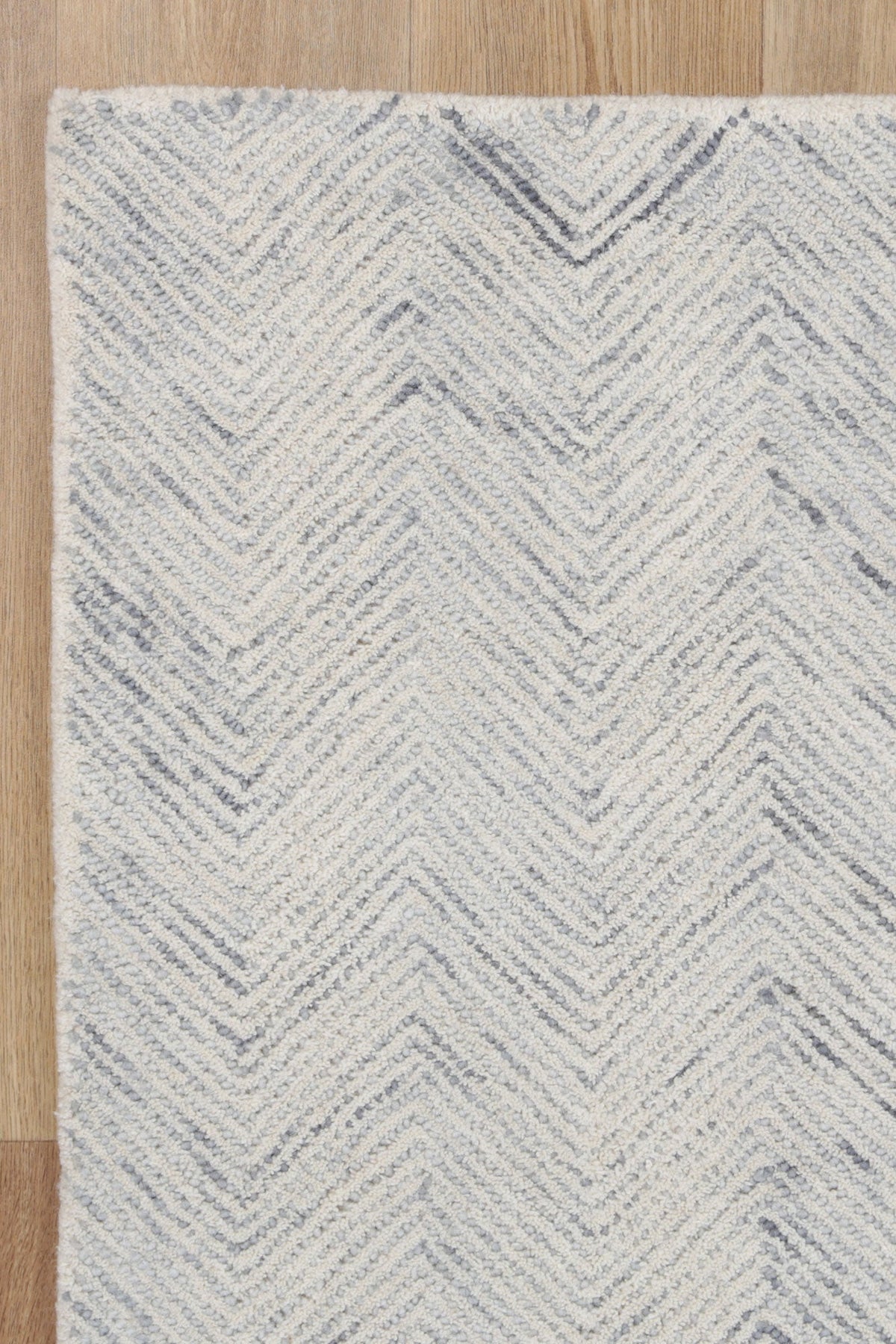 Posy Chevron 11A Grey Wool Rug