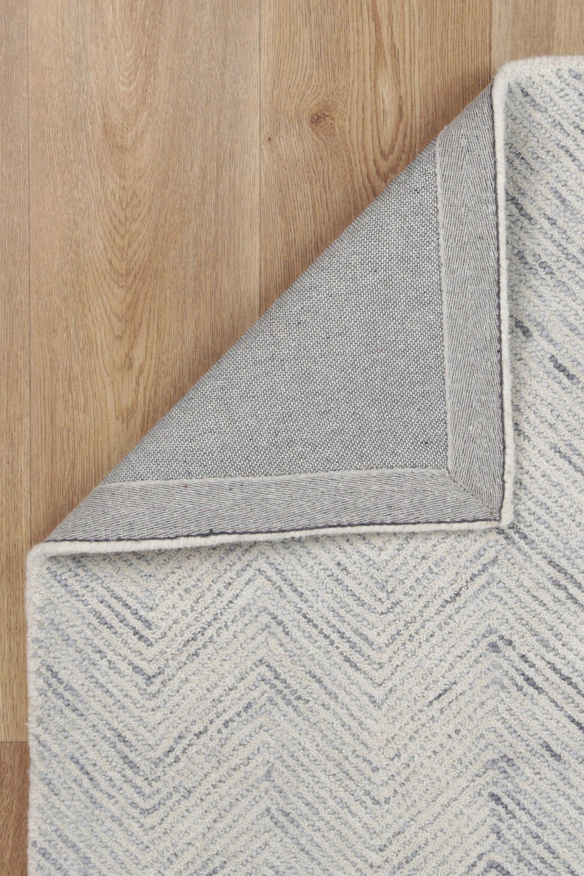 Posy Chevron 11A Grey Wool Rug