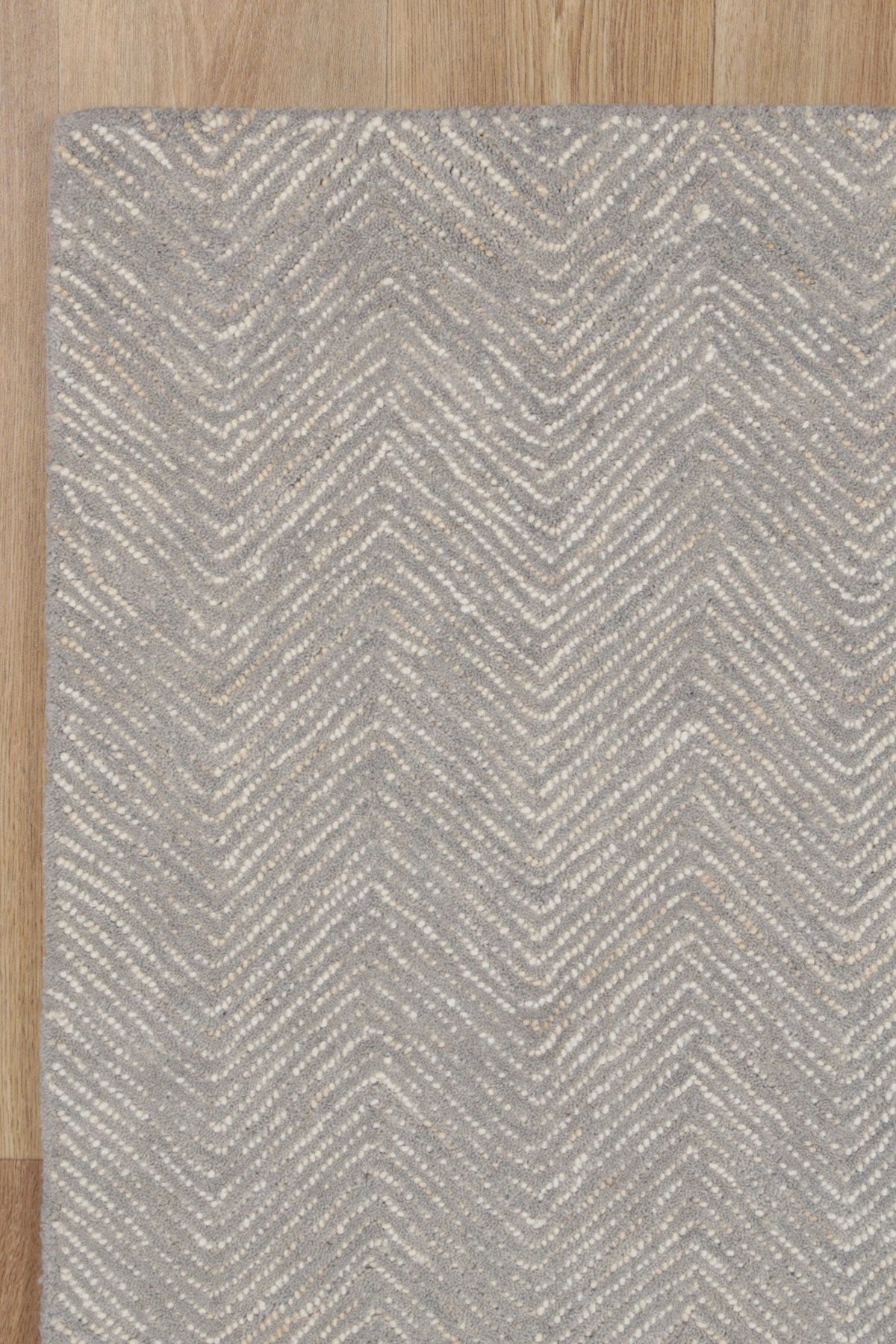 Posy Chevron 11B Ash Rug Wool Rug