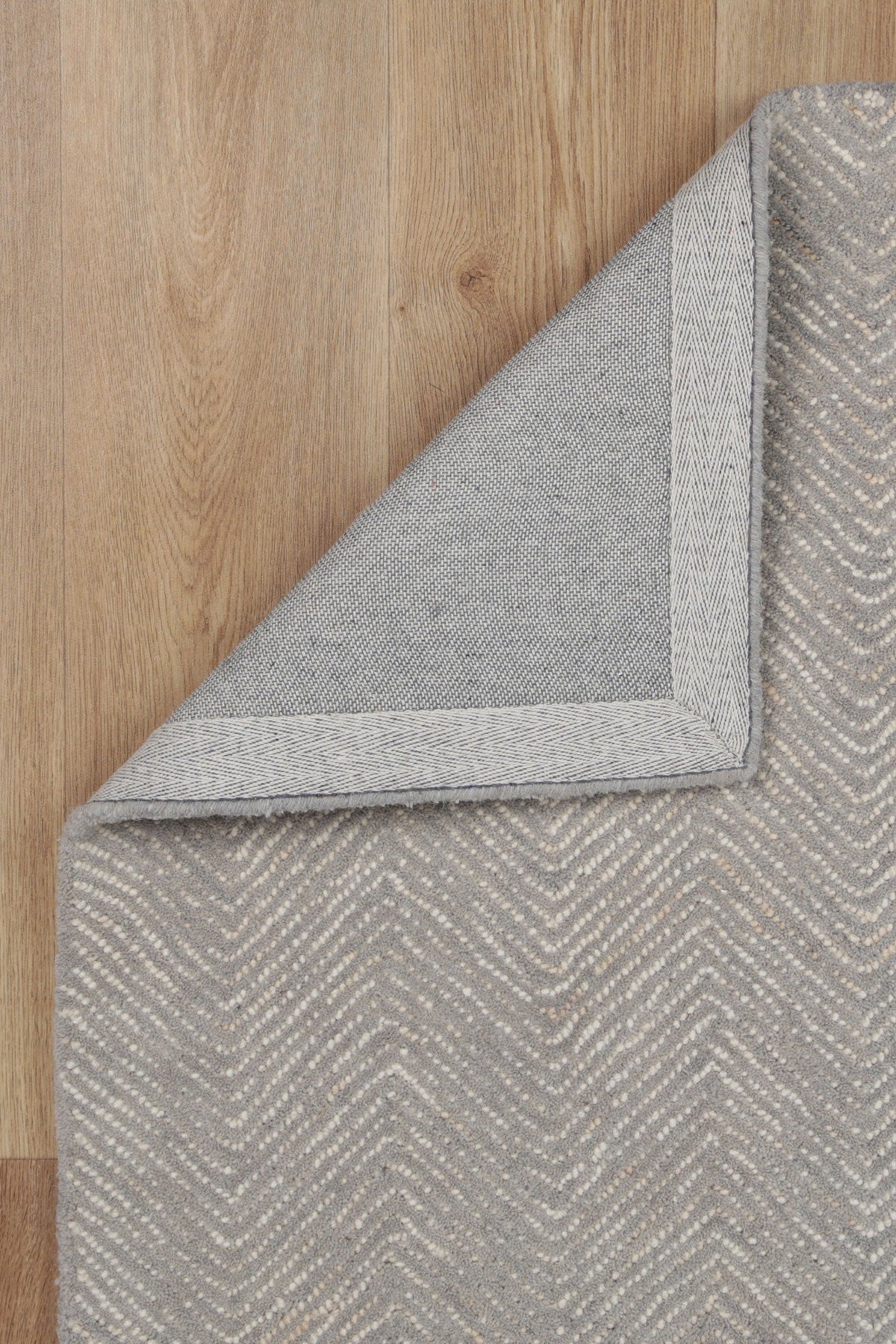 Posy Chevron 11B Ash Rug Wool Rug