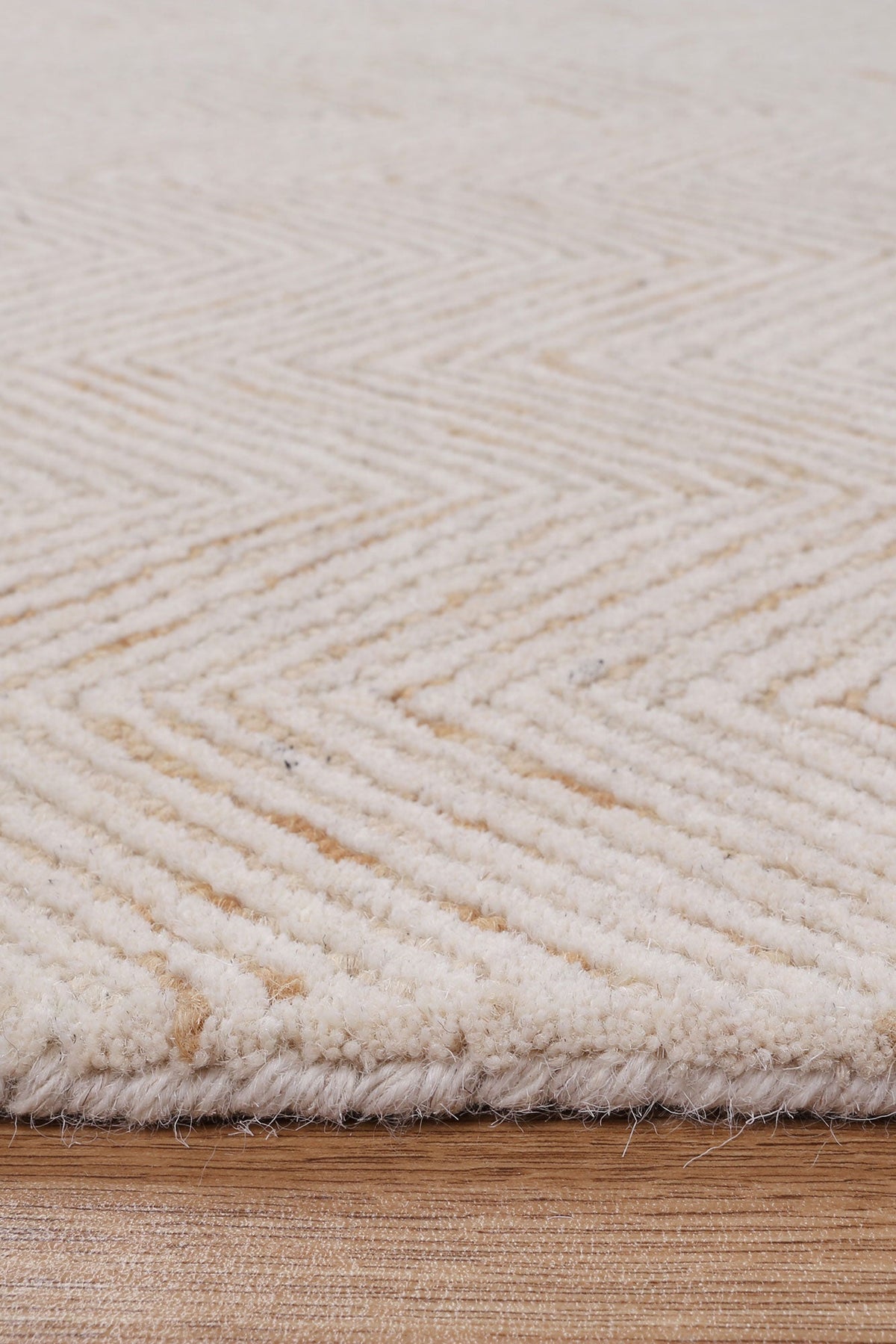 Posy Chevron 11C Beige Wool Rug