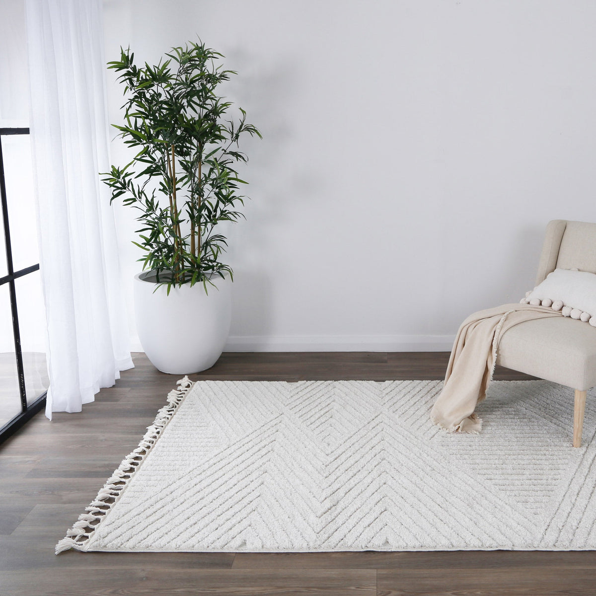 Bilbao Farah Geometric Ivory Rug