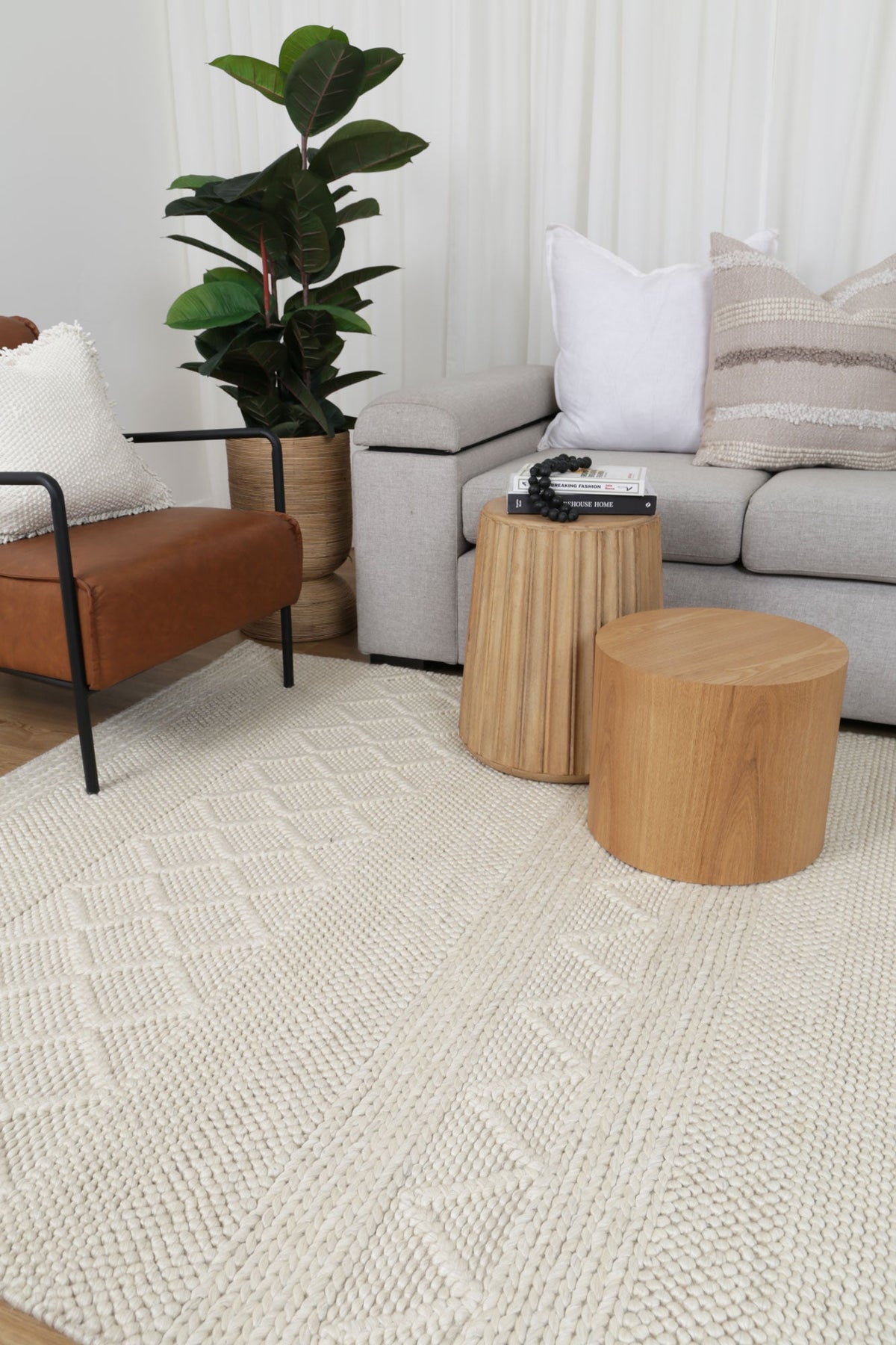 Bella Ivory Wool Rug