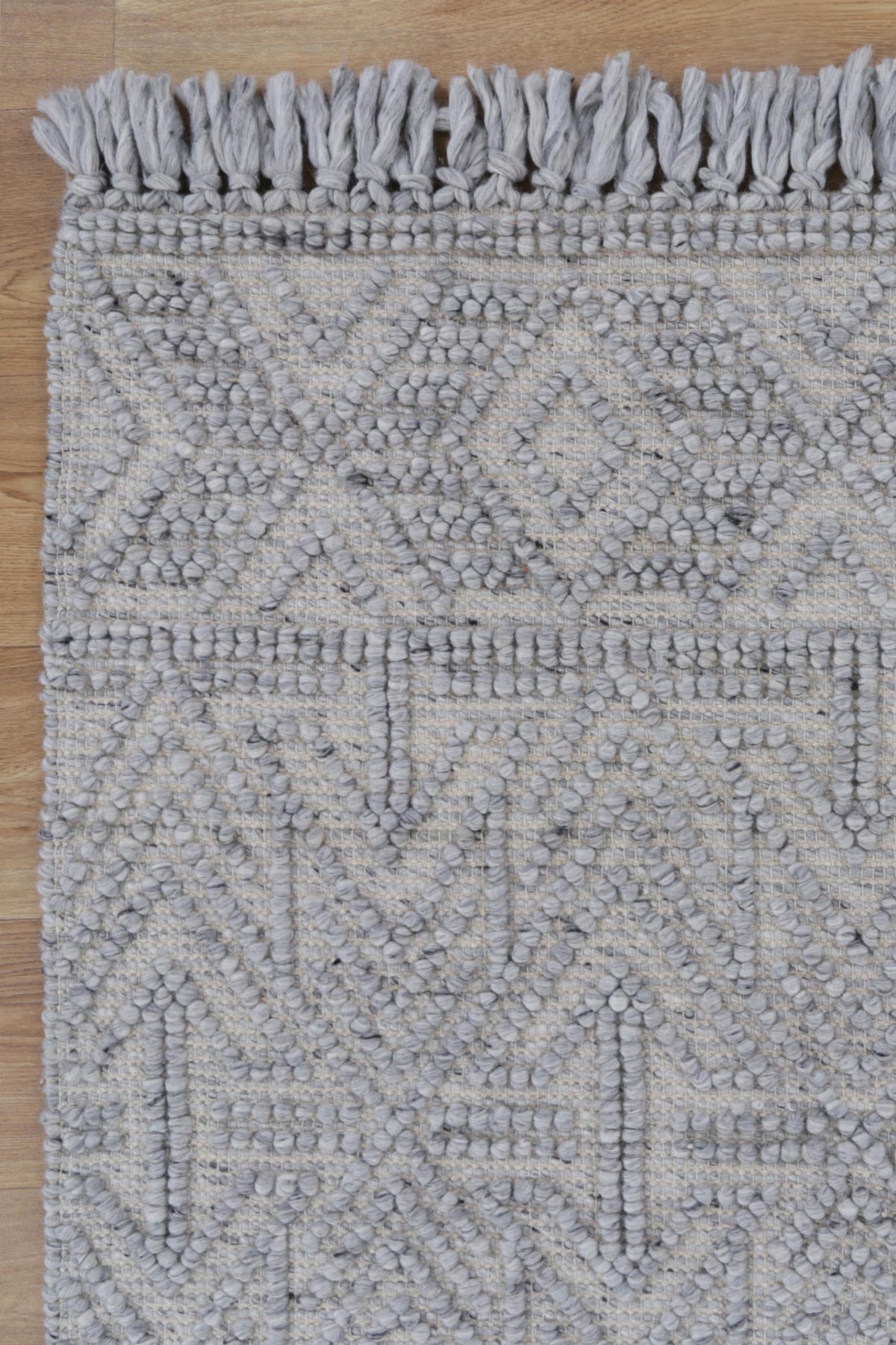 Diego Tribal Light Grey Wool Rug