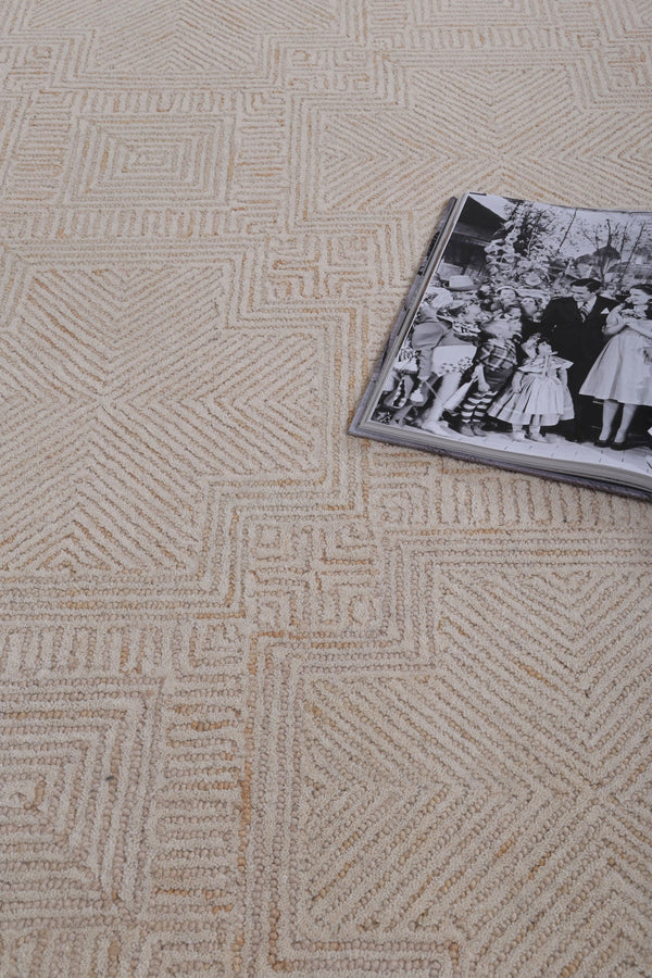 Posy Labyrinth  09D Beige Wool Rug